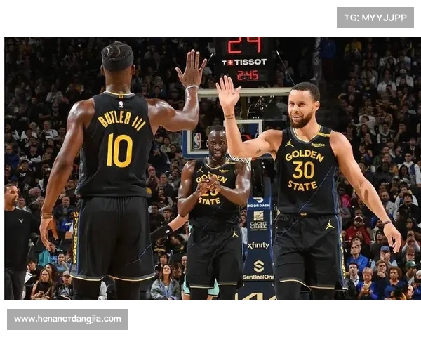 NBA战报:勇士险胜活塞!库里里程碑之夜,巴特勒关键攻防定乾坤 NBA战报:勇士险胜活塞!库里里程碑之夜,巴特勒关键攻防定乾坤