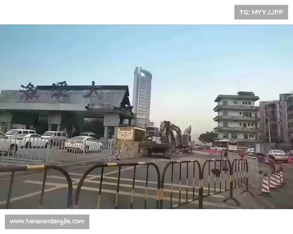 “仿佛蒸桑拿”,广州洛溪大桥699米隔音屏引热议,最新回应:将开“天窗”散热 “仿佛蒸桑拿”,广州洛溪大桥699米隔音屏引热议,最新回应:将开“天窗”散热